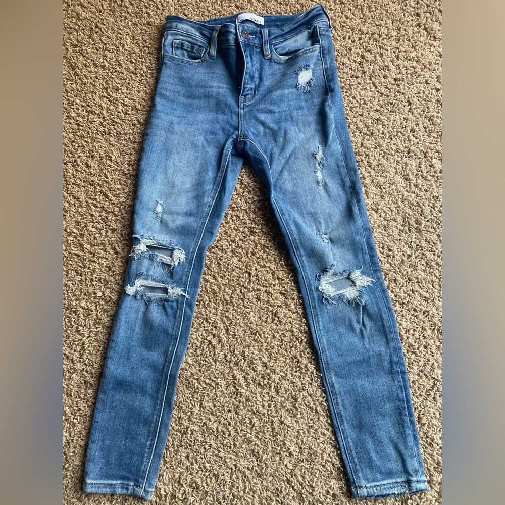 Vervet high rise skinny Distressed Blue Jeans. Sz 27